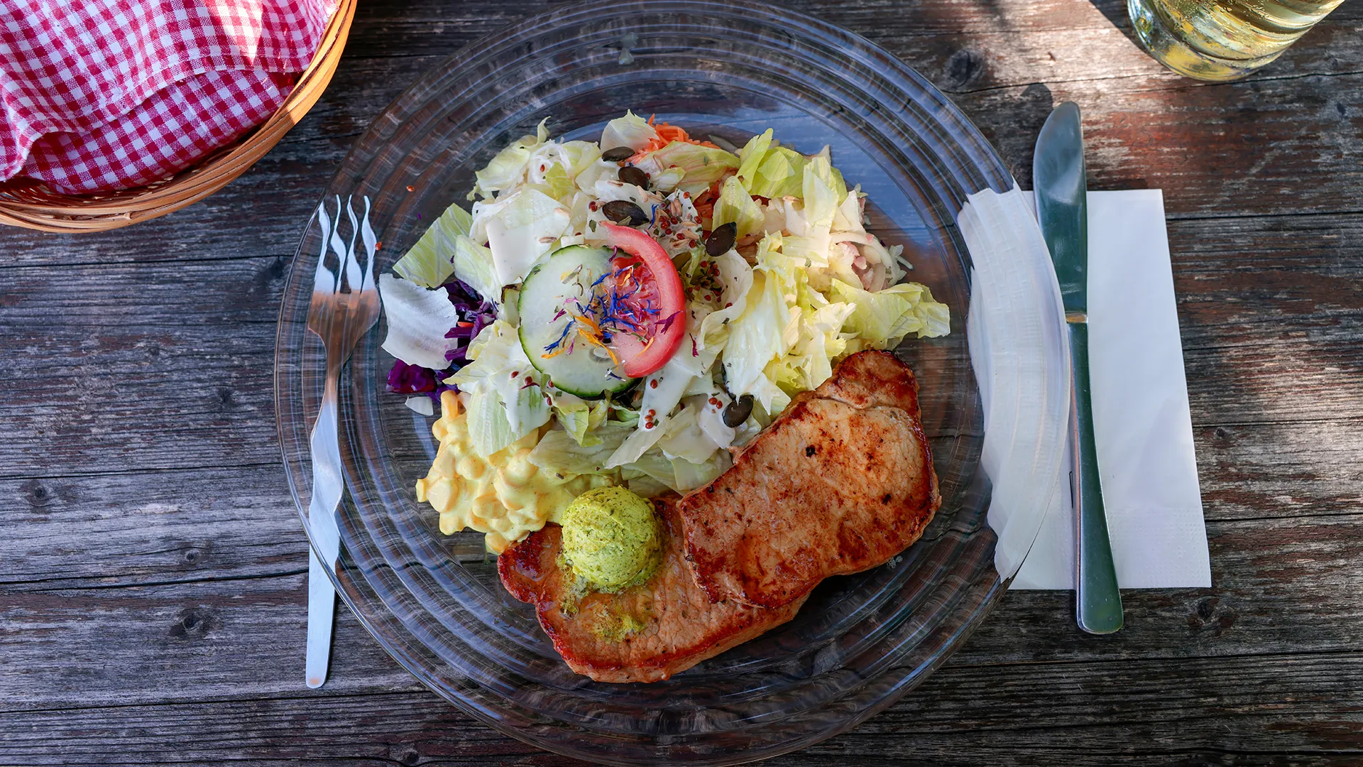 Ein Schweizer Gericht gekocht mit Lebensmitteln aus der Region.